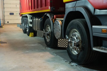 Стенд сход-развал 3D для грузовых автомобилей Техно Вектор 7 Truck T 7204 HT S